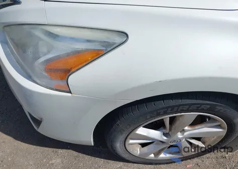 2014 Nissan Altima 2.5/2.5 S/2.5 Sl/2.5 Sv z USA, uszkodzony, nr VIN 1N4AL3AP4EN347999